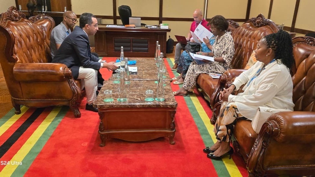 PR Reuniao Delegacao TC Angola